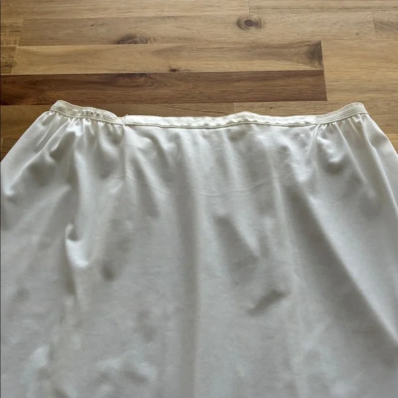 Vintage Balletcore Lace Whimsical Satin Slip - Picture 5 of 7